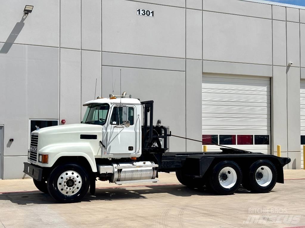 Mack CH 613 レッカー車