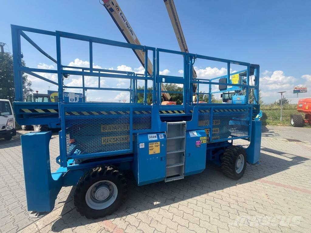 Genie GS 3384 RT シザースリフト