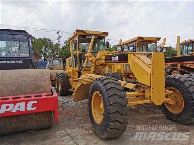 CAT 140 H モーターグレーダー