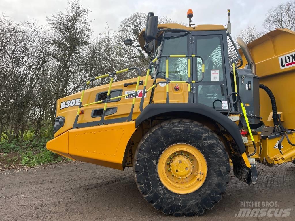 Bell B 30 E アーティキュレート式ダンプトラック