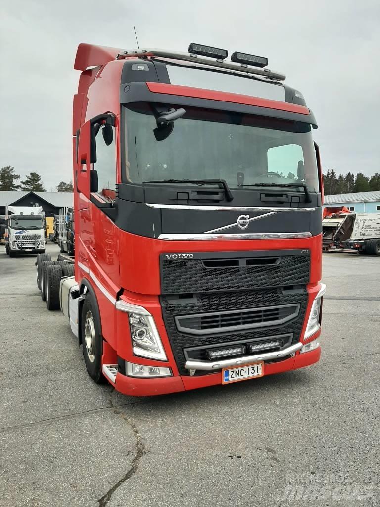Volvo FH 13 キャブ付きシャーシ