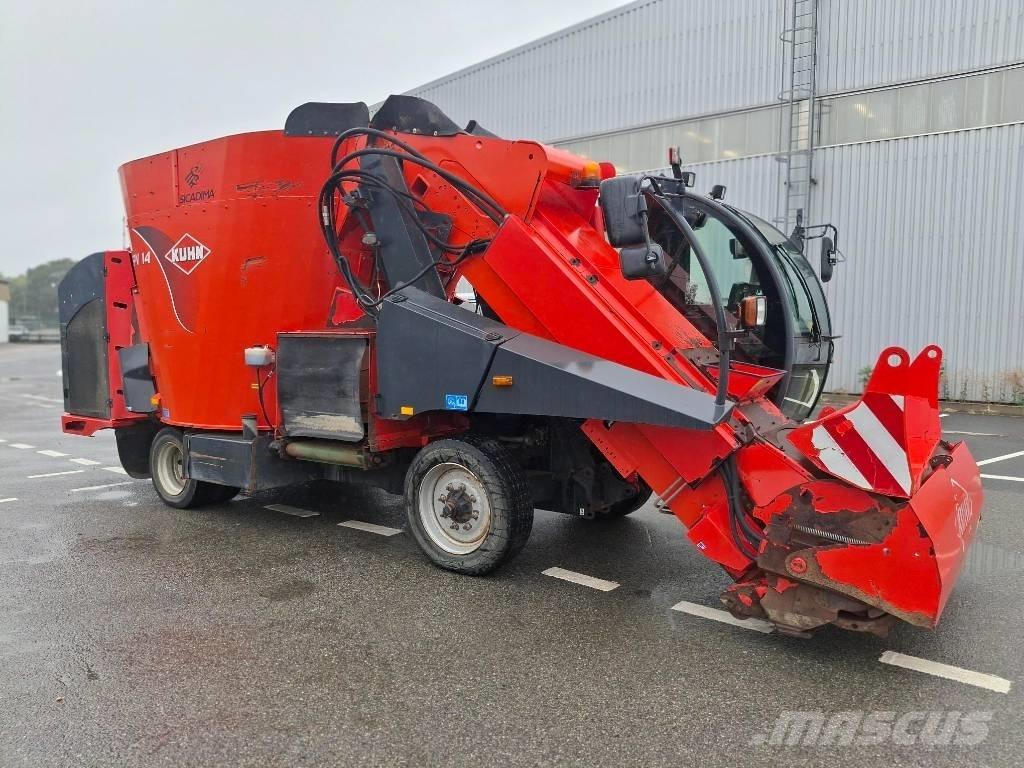 Kuhn SPV 14 ミキサーフィーダー