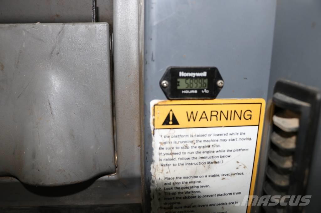 Takeuchi TB 250 ミニ油圧ショベル 7t以下（ミニユンボ・ミニディガー）