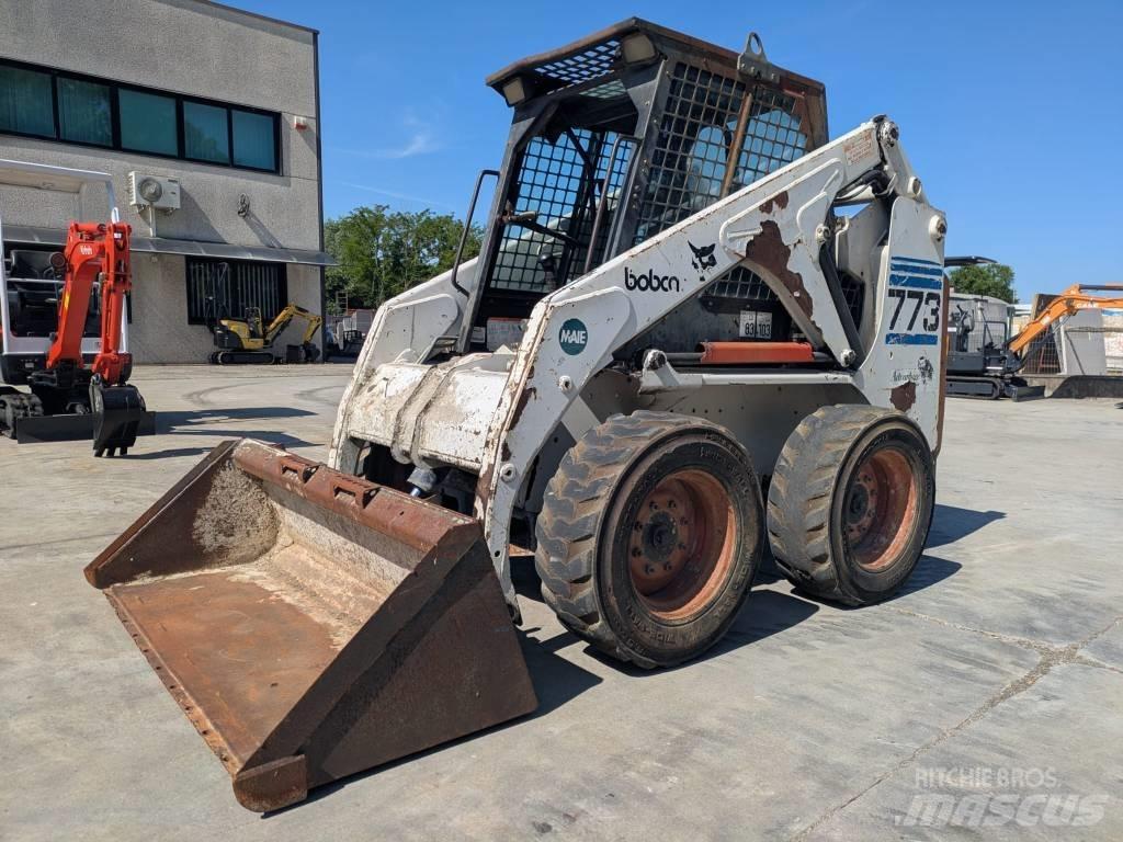 Bobcat 773 スキッドステアローダー
