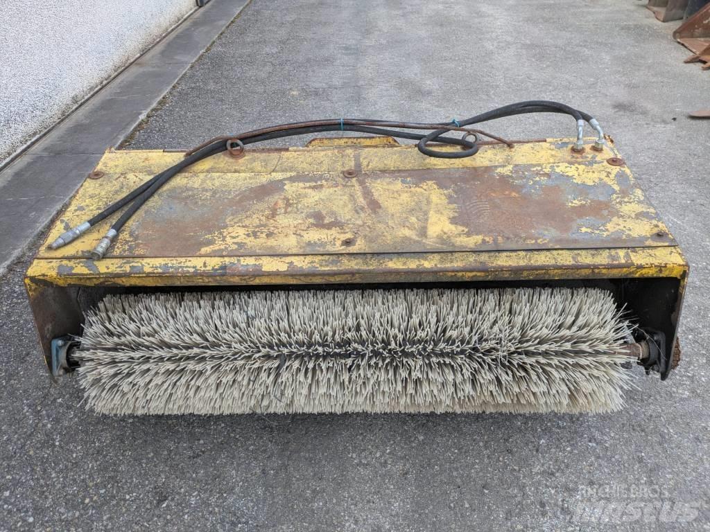 Bobcat 773 スキッドステアローダー
