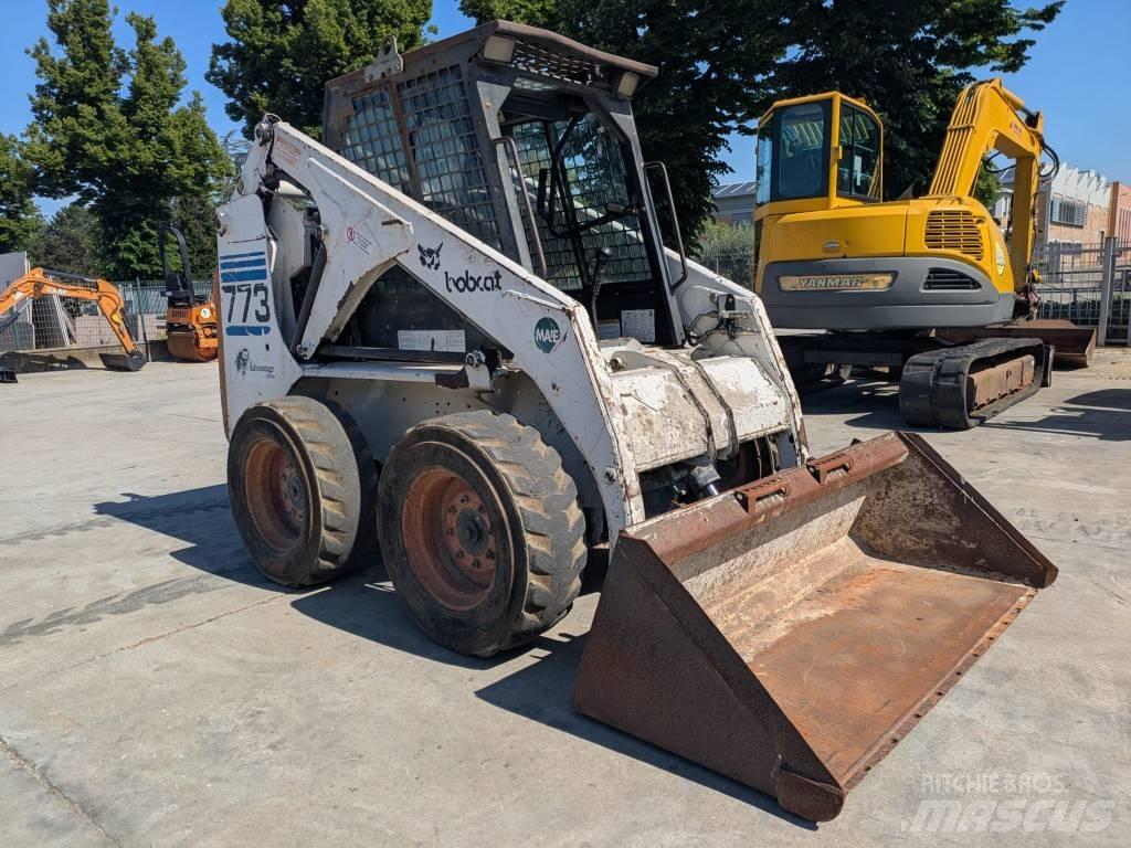 Bobcat 773 スキッドステアローダー