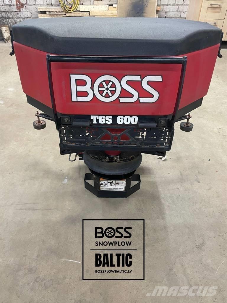Boss TGS 600 砂と塩撒き専用車