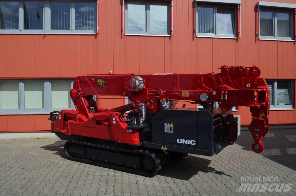 Unic URW-806 ミニクレーン