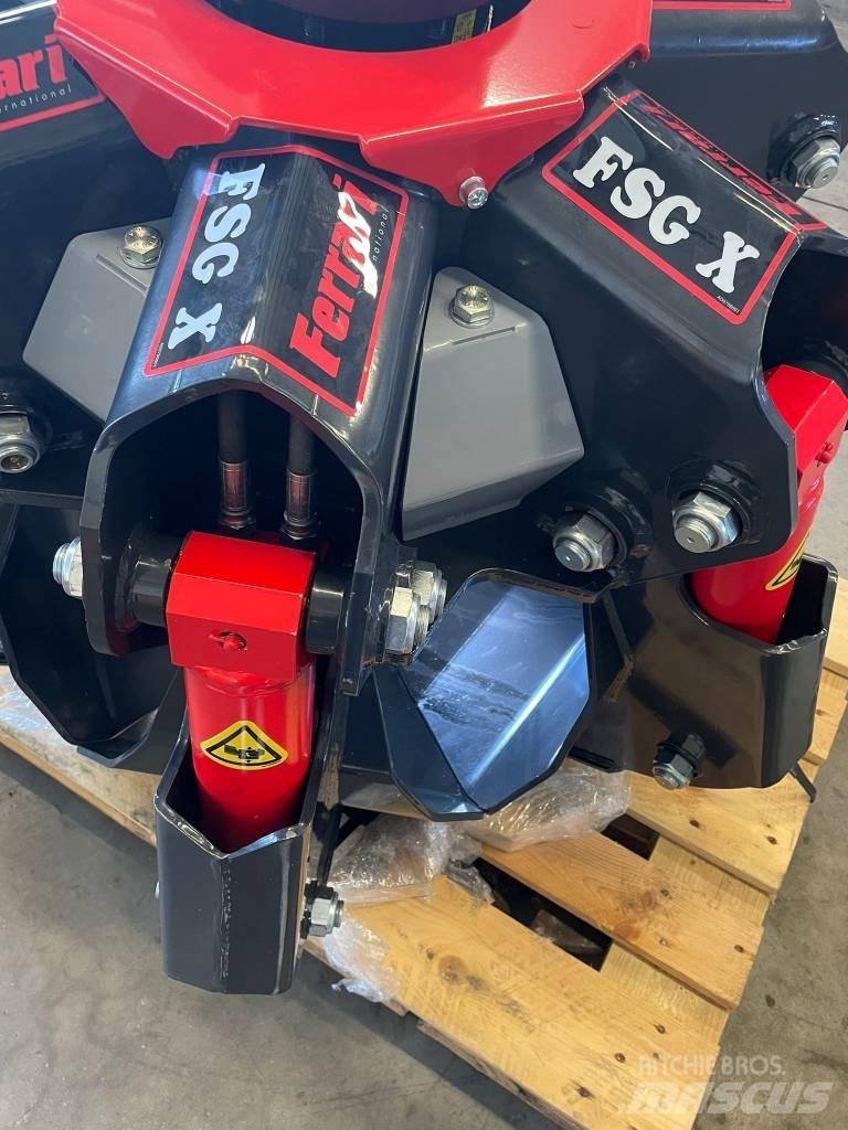 Ferrari FSGX 253/6 クレーントラック、ユニック車