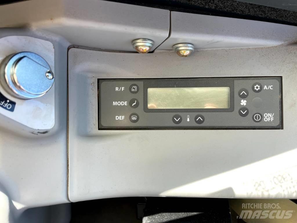 Hitachi ZX 38 U-5 A ミニ油圧ショベル 7t以下（ミニユンボ・ミニディガー）