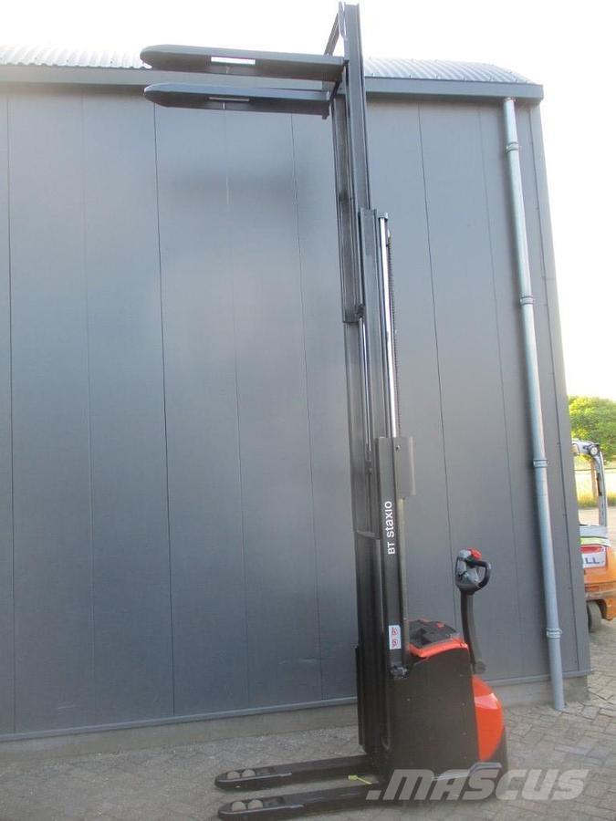 Toyota SWE 120L ウォーキンフォークリフト