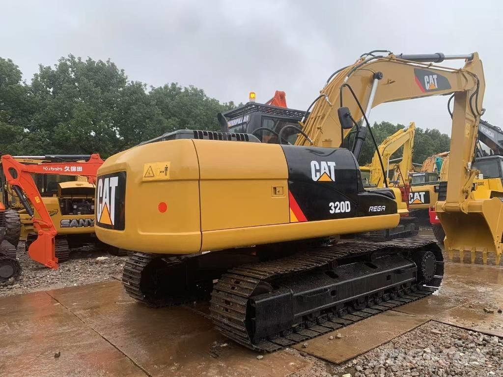 CAT 320 D 大型油圧ショベル12t以上（パワーショベル・ユンボ）