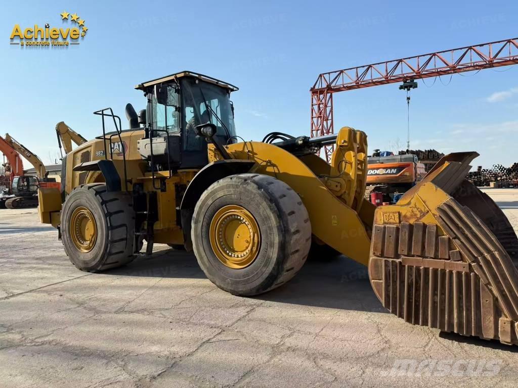 CAT 982 ホイールローダー・タイヤショベル