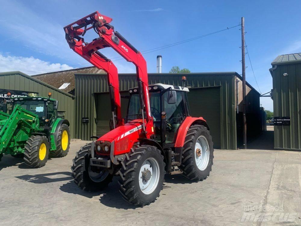 Massey Ferguson 5455 トラクター