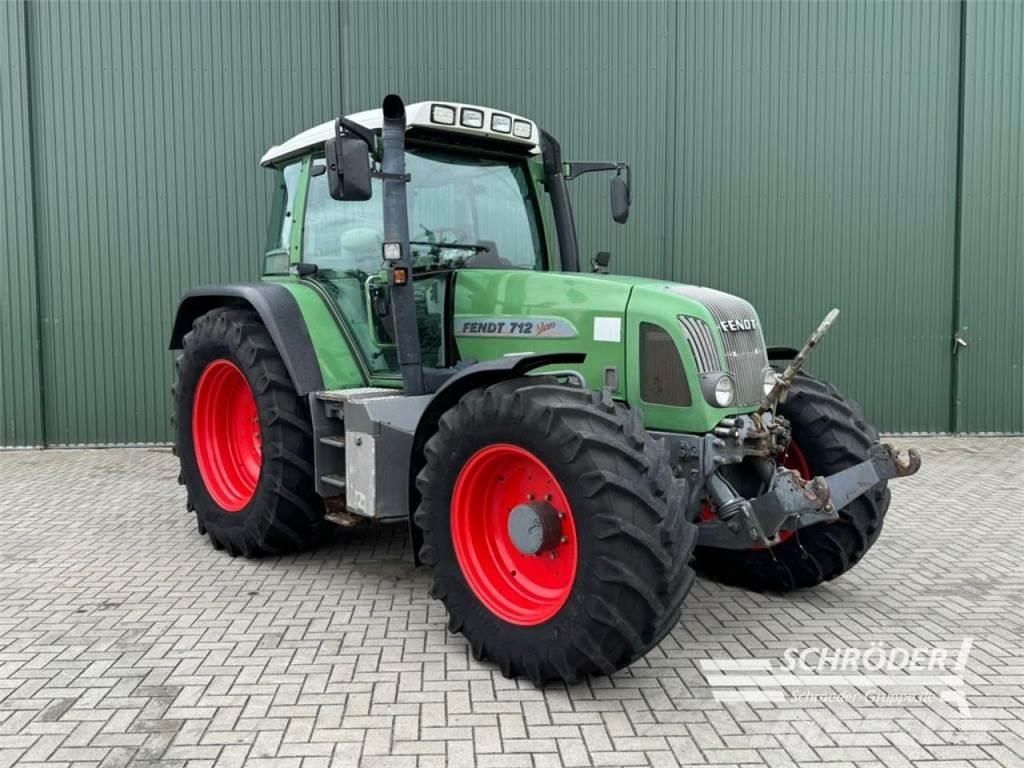 Fendt 712 VARIO トラクター