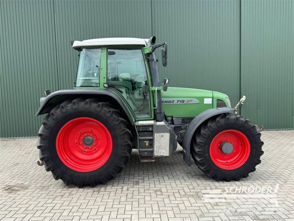 Fendt 712 VARIO トラクター