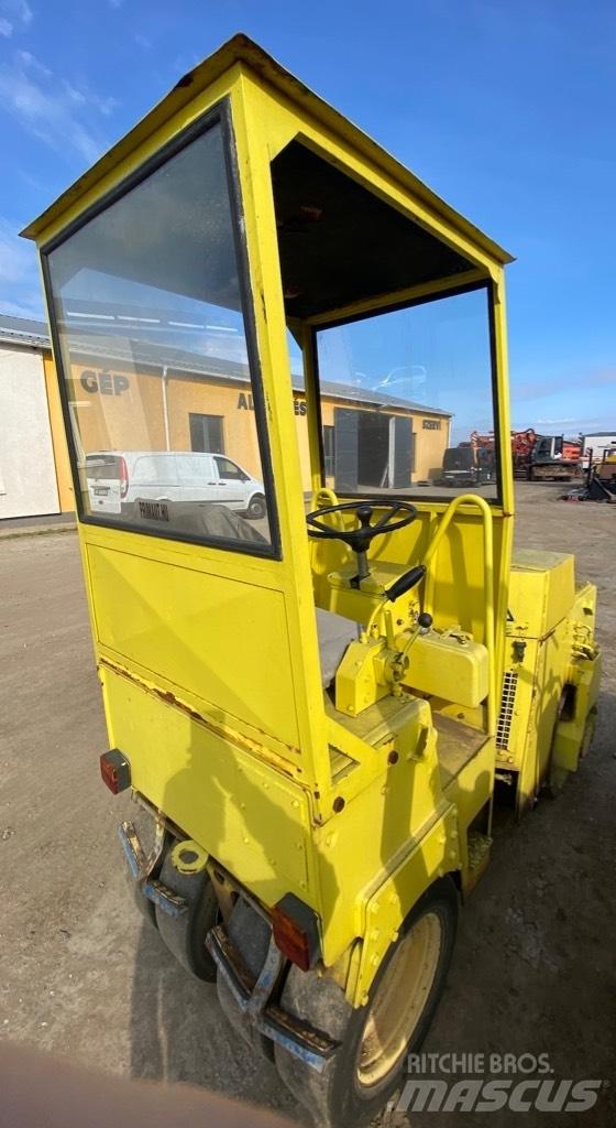 Bomag BW 100 AC コンバインドローラ