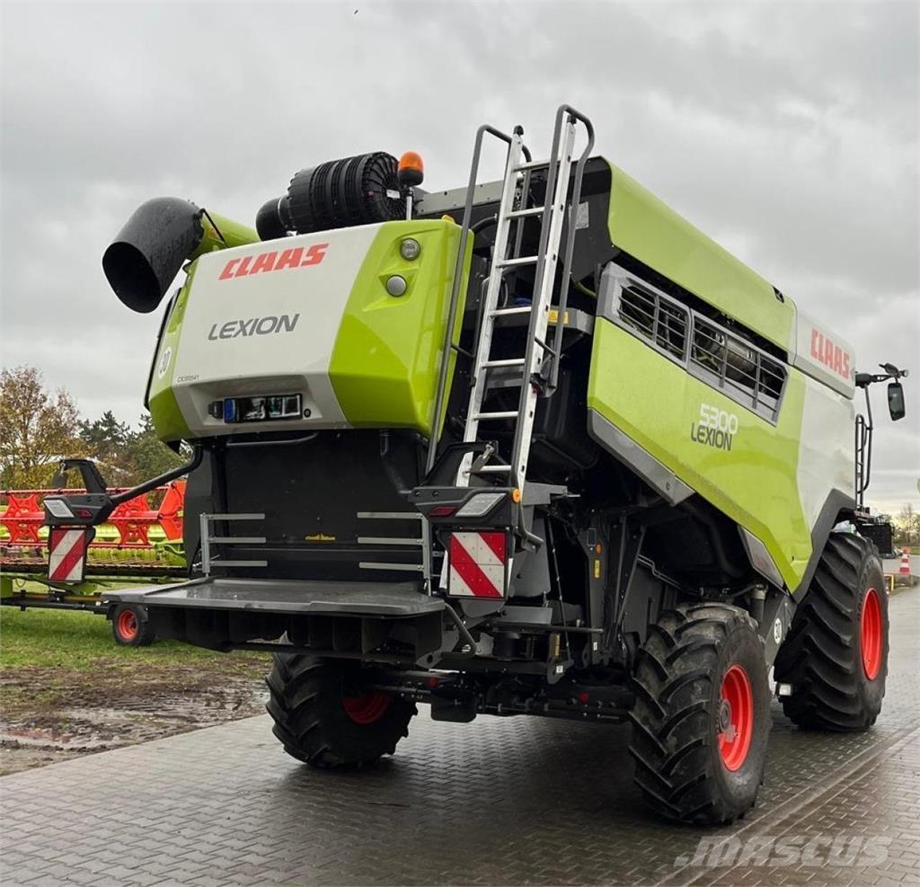 CLAAS Lexion 5300 コンバイン