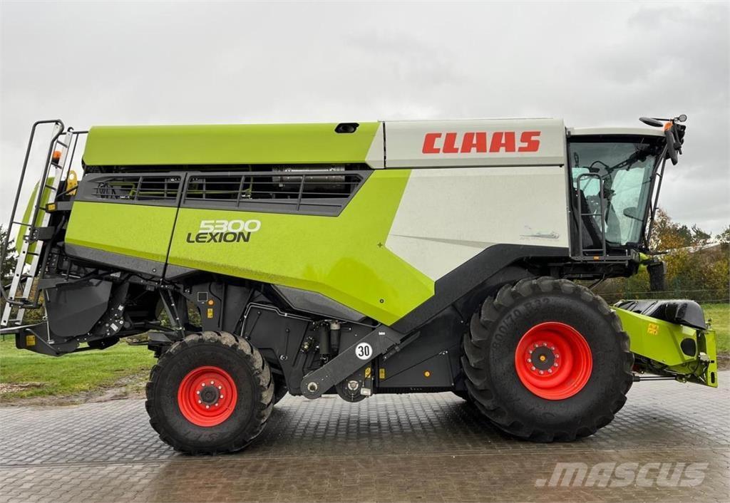 CLAAS Lexion 5300 コンバイン