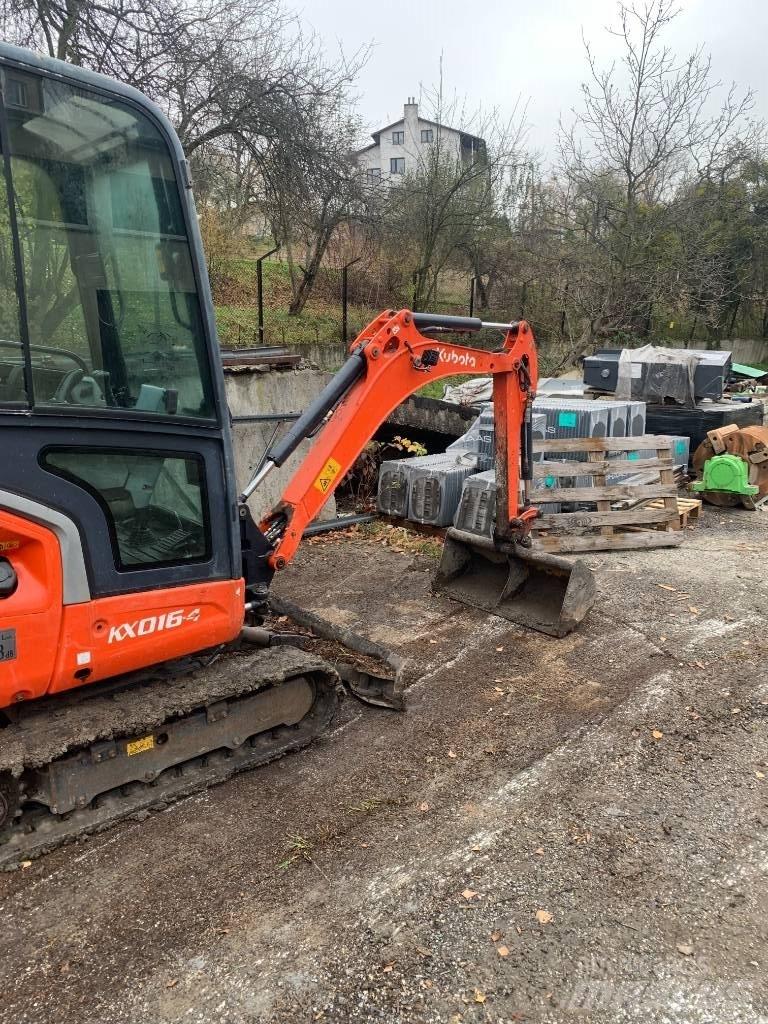 Kubota KX 016-4 ミニ油圧ショベル 7t以下（ミニユンボ・ミニディガー）