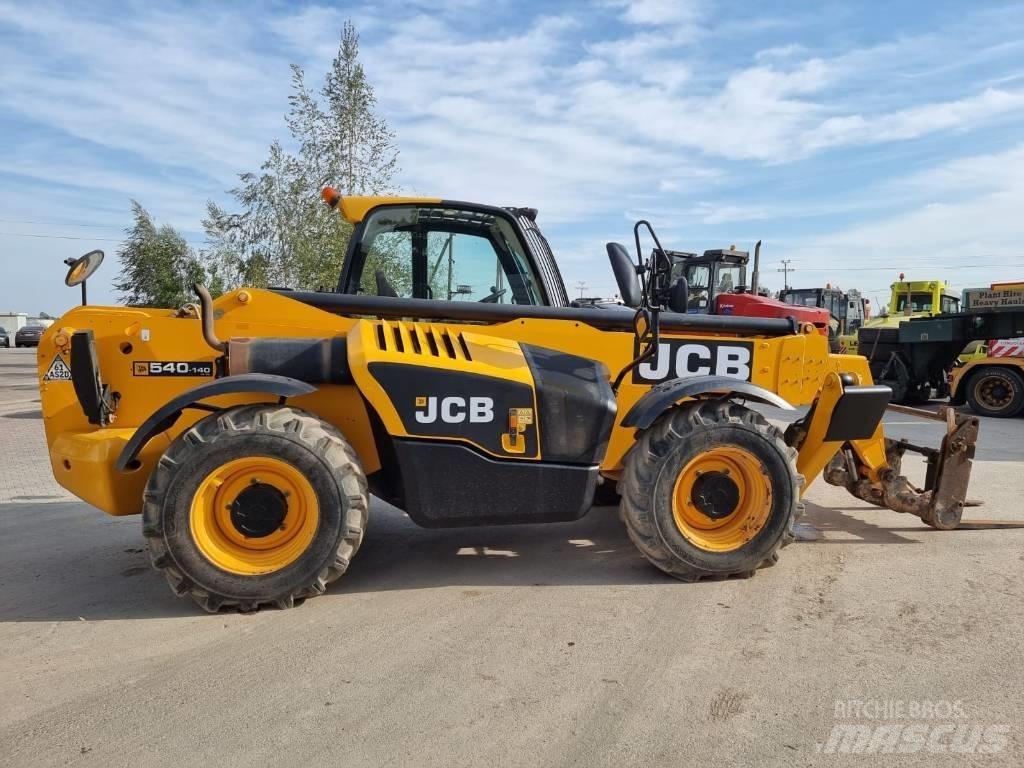 JCB 540-140 Hi Viz テレスコーピックハンドラー