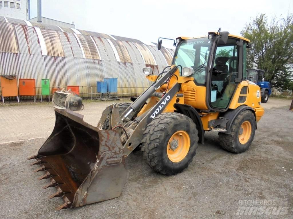 Volvo L 25 F ホイールローダー・タイヤショベル