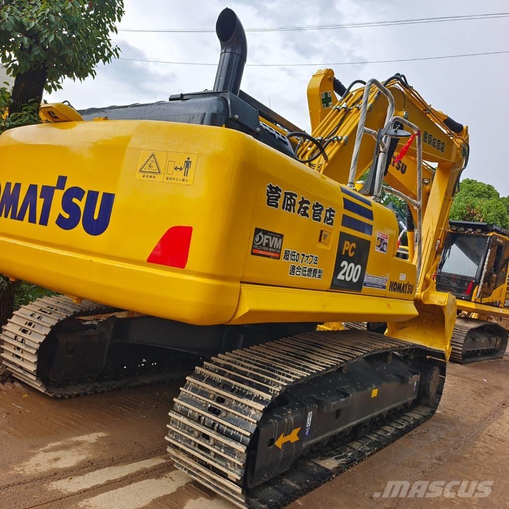Komatsu PC 200 大型油圧ショベル12t以上（パワーショベル・ユンボ）