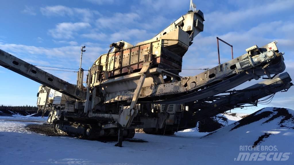 Metso LT 200 HPB 自走式クラッシャー