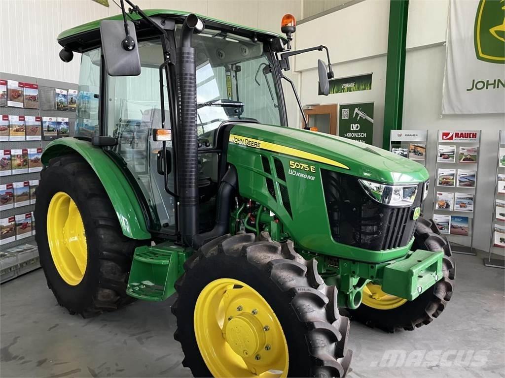John Deere 5075E トラクター
