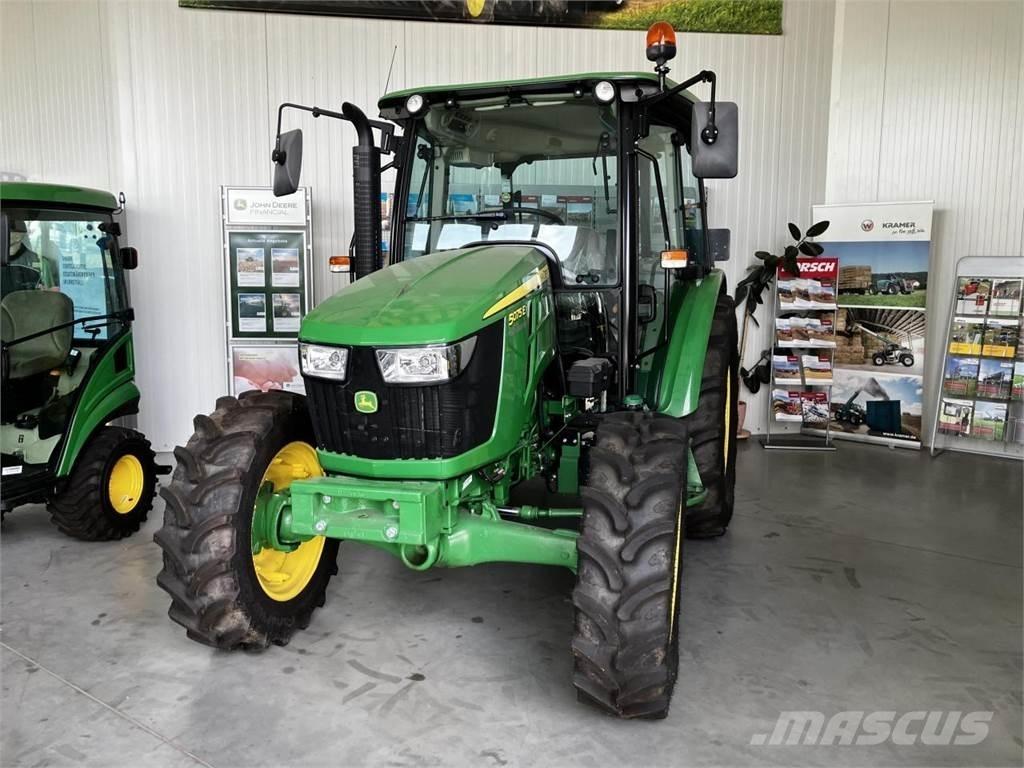 John Deere 5075E トラクター