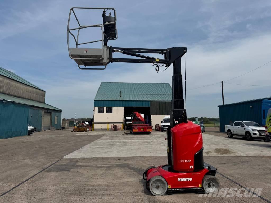 Manitou 100 VJR 垂直昇降型リフト