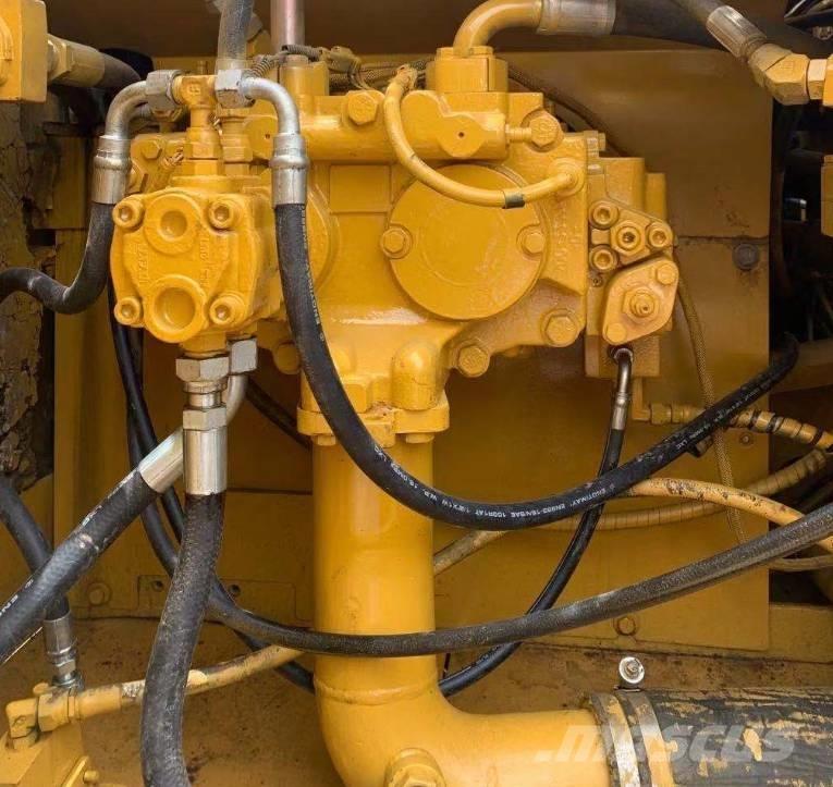 CAT 330DL 大型油圧ショベル12t以上（パワーショベル・ユンボ）