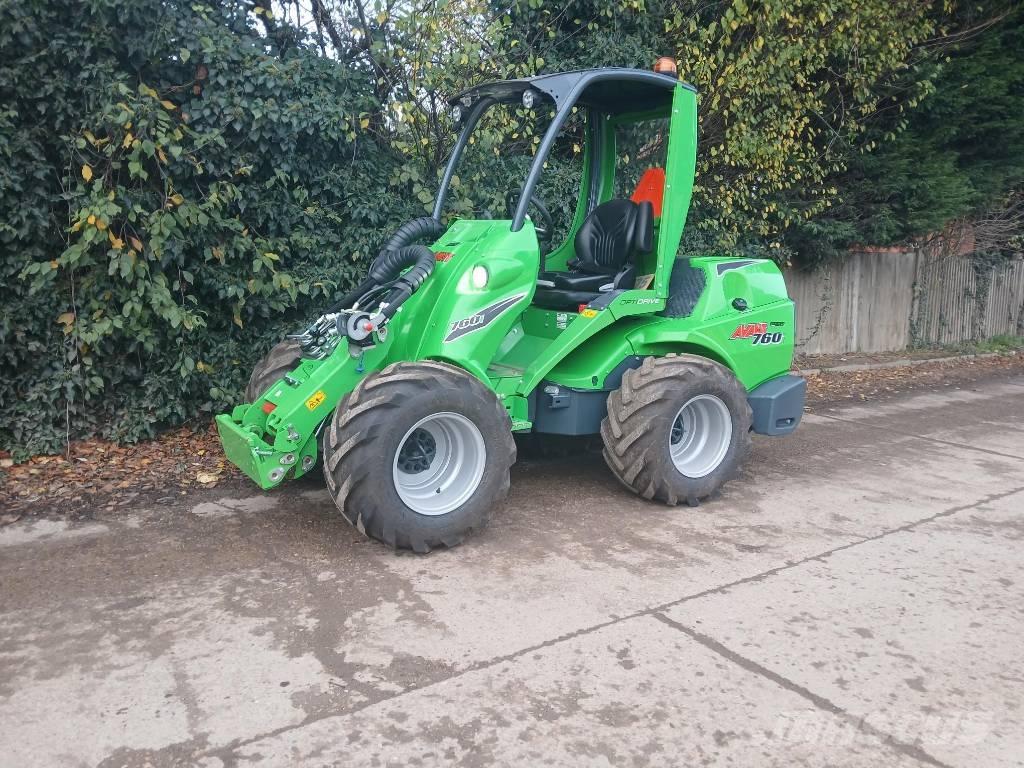 Avant 760i 多目的ローダー