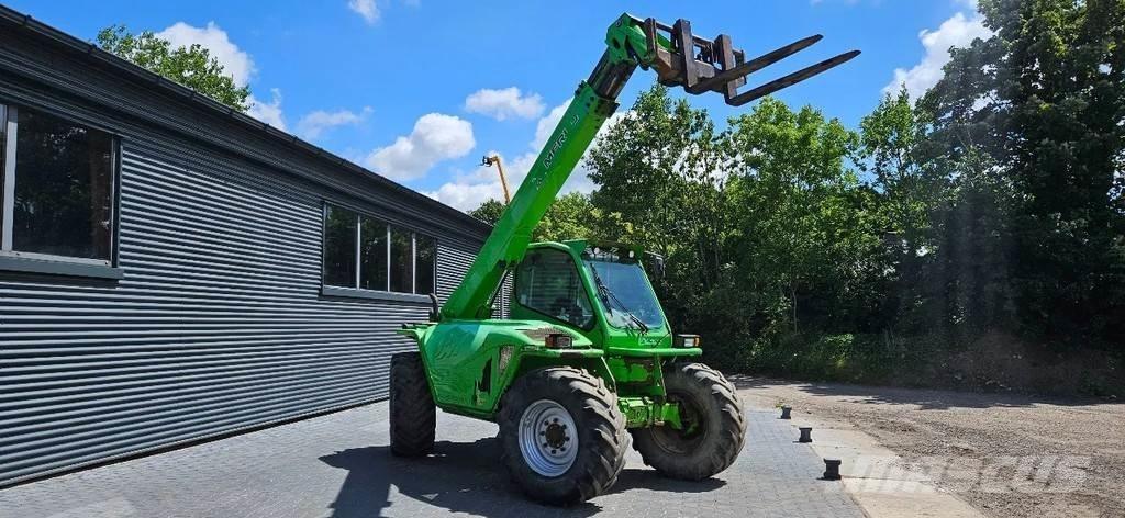 Merlo P40.7 テレスコーピックハンドラー