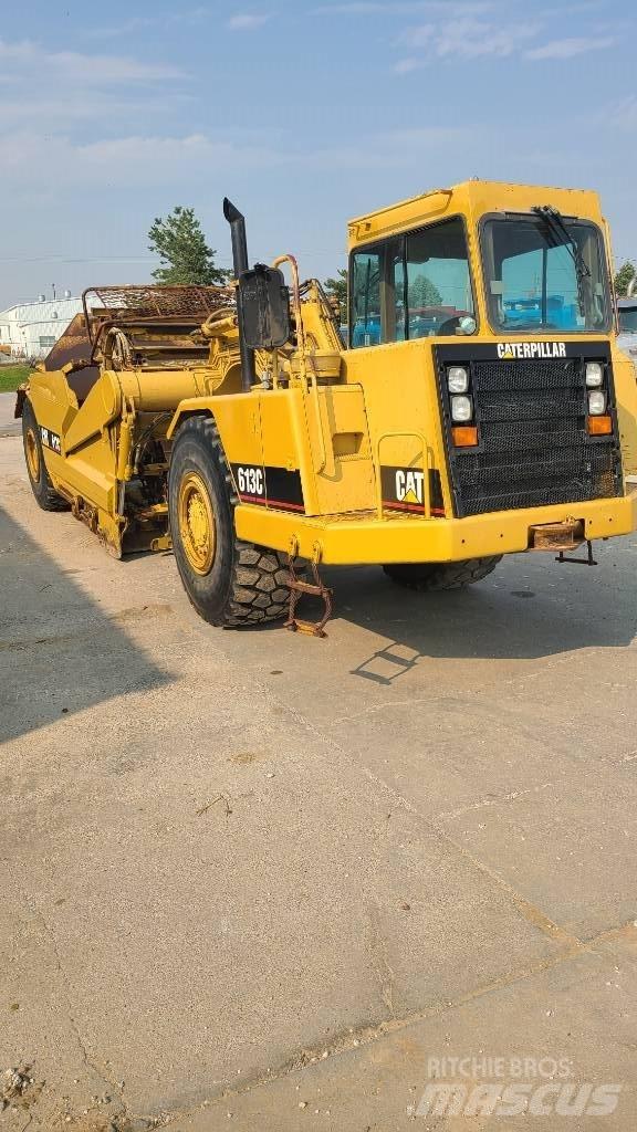 CAT 613 C II スクレイパー