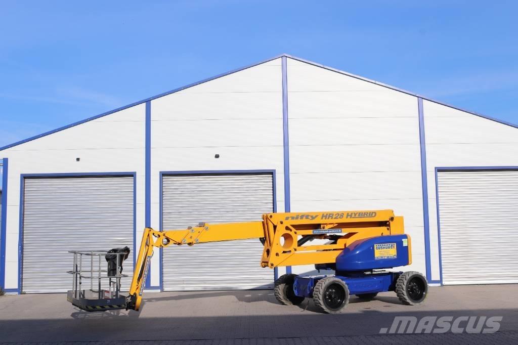 Niftylift HR28 Hy4x4 ブームリフト　屈伸型