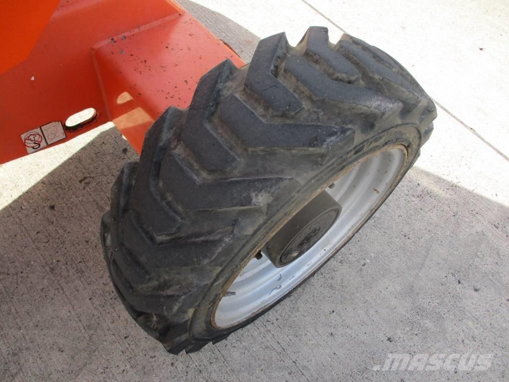 JLG 340AJ (835) 小型自走式ブームリフト