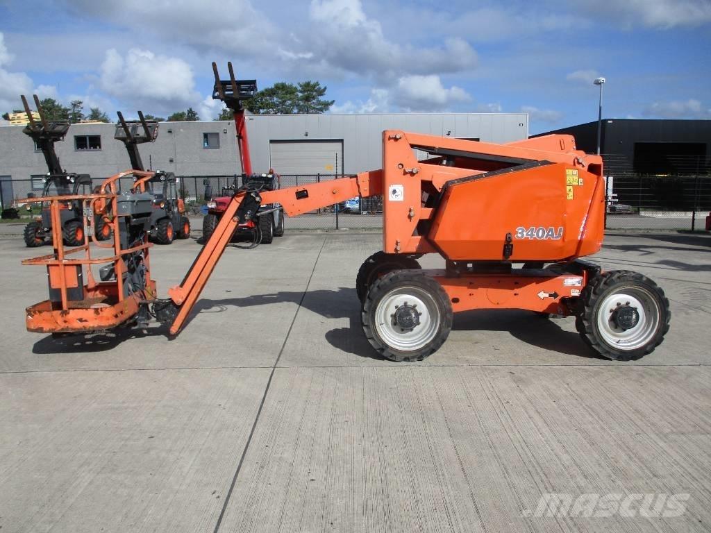 JLG 340AJ (835) 小型自走式ブームリフト