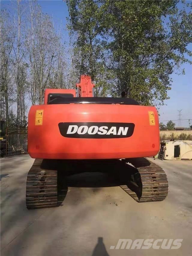 Doosan DH225LC-7 大型油圧ショベル12t以上（パワーショベル・ユンボ）
