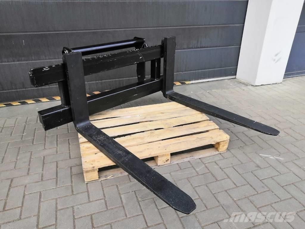 Manitou pallet forks フォーク