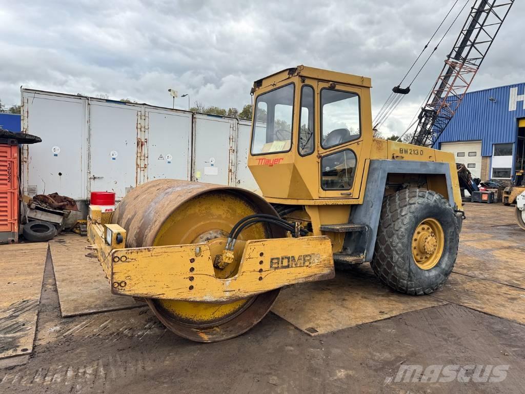 Bomag BW 213 D 振動ローラ