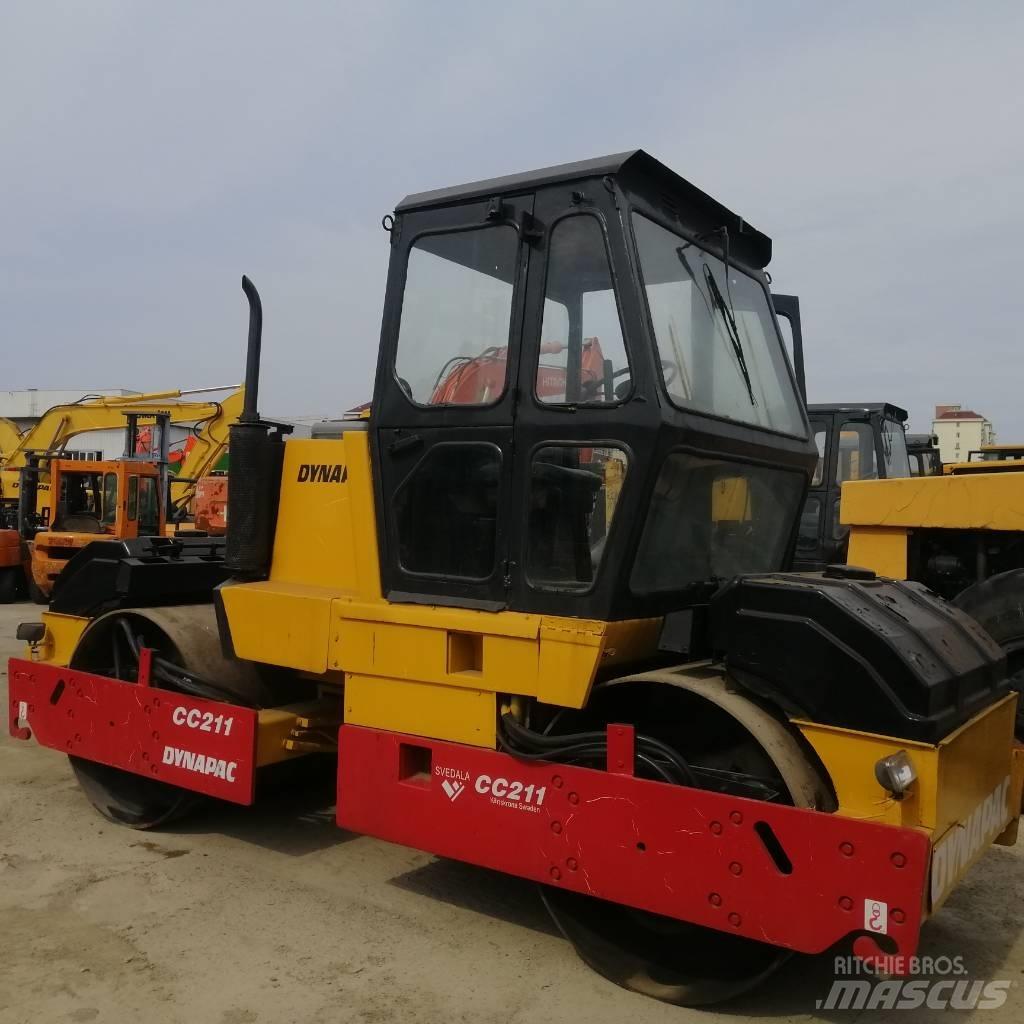 Dynapac CC 211 タンデムローラ