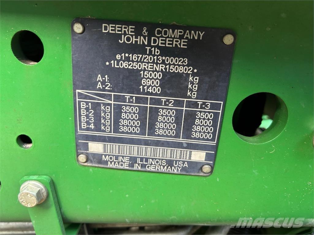 John Deere 6250R トラクター