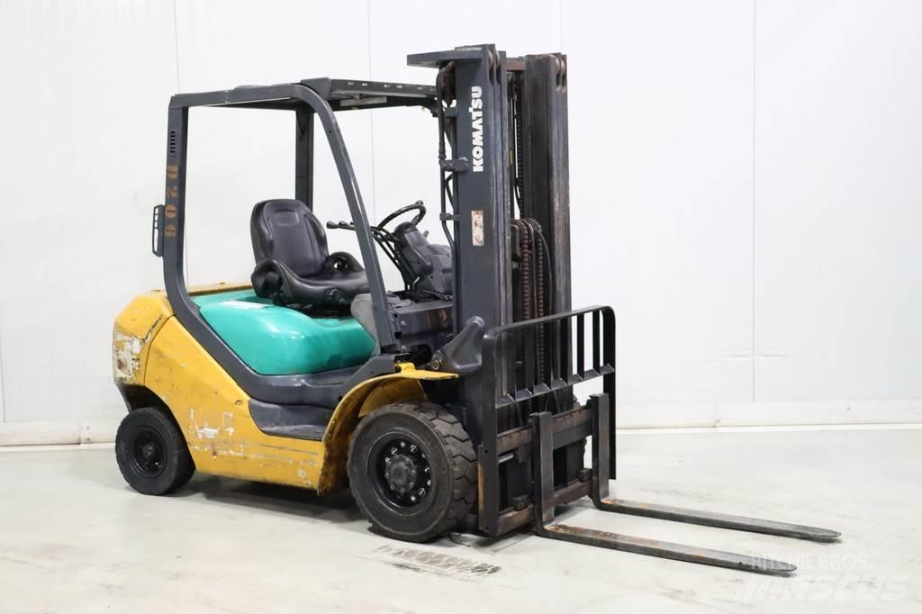 Komatsu FD25T-16 ディーゼル・軽油