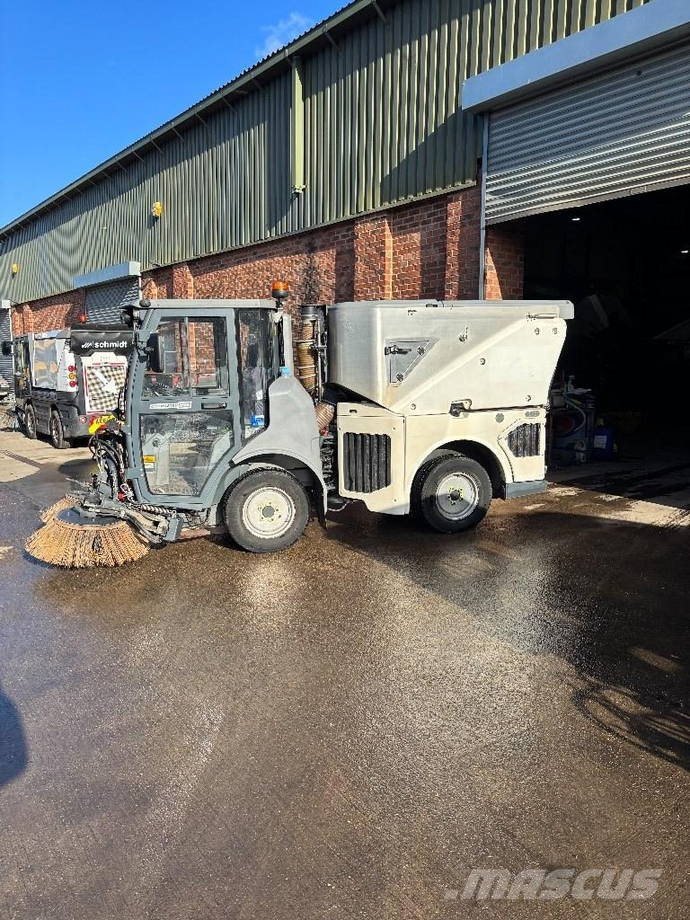 Hako 1650 路面清掃機