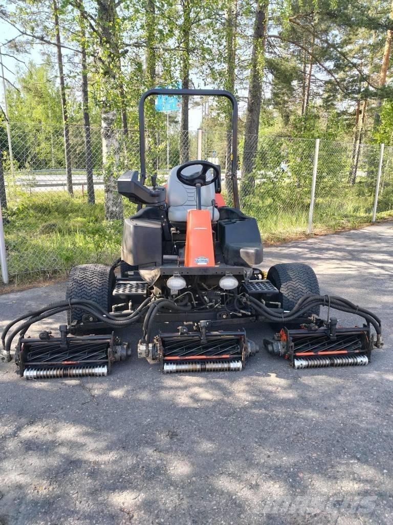 Jacobsen LF570 フェアウェイモア/芝刈り機