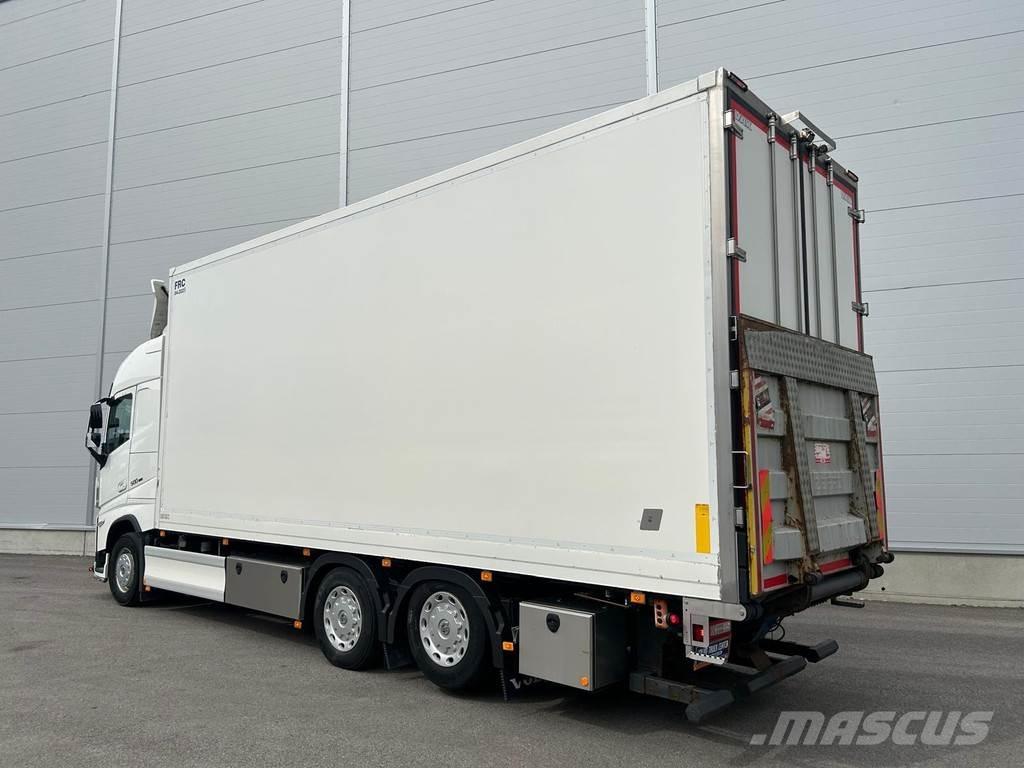 Volvo FH 冷凍冷蔵車