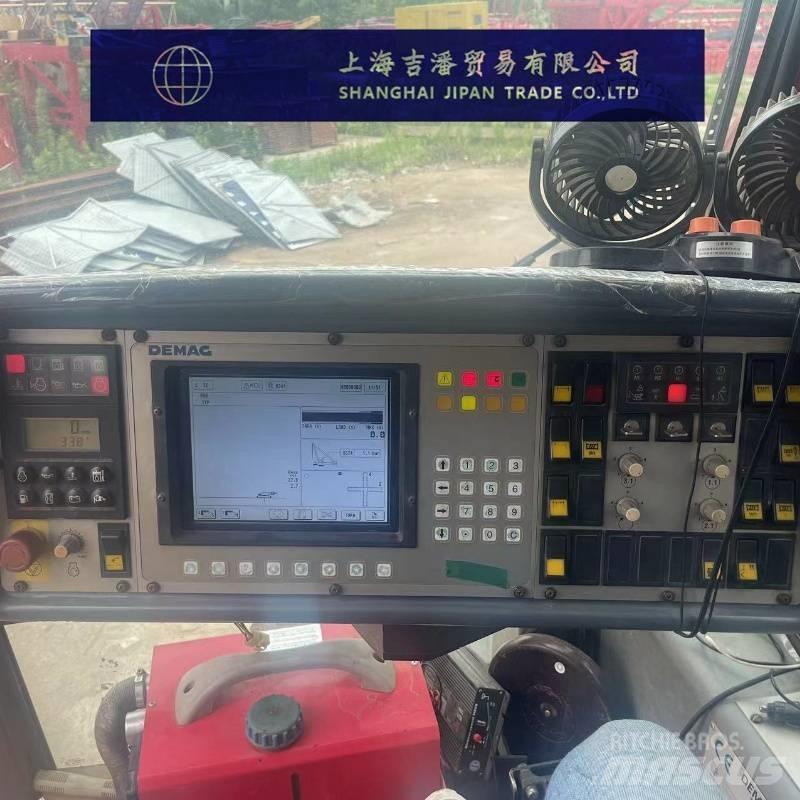 Demag CC 2800 クローラクレーン