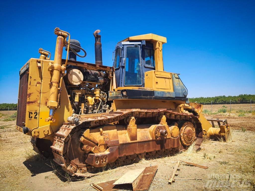 Komatsu D 375-1 ブルドーザー