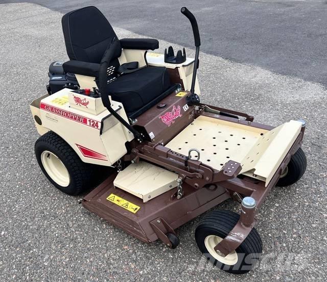 Grasshopper 124V/48R ゼロターンモア/芝刈り機